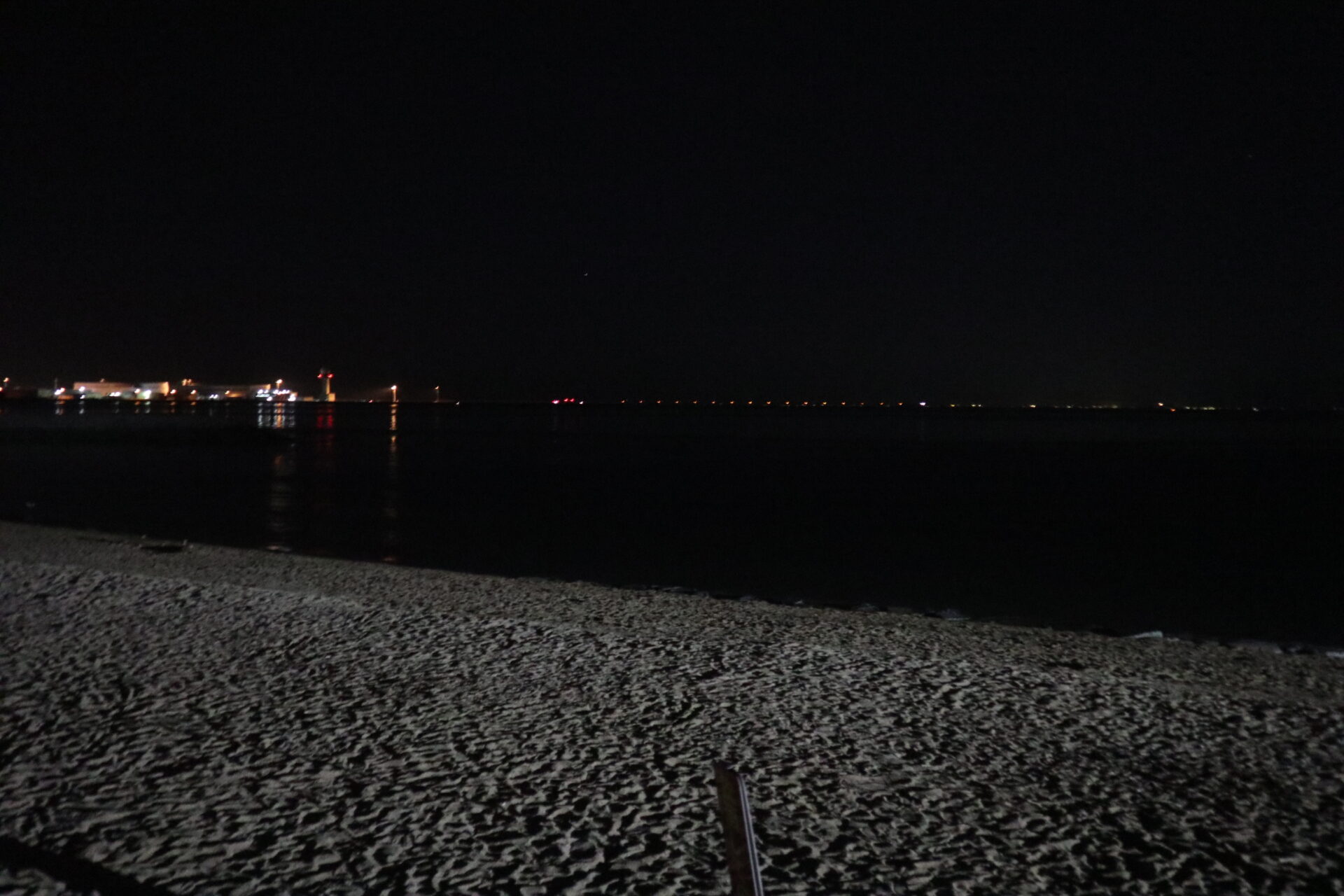 常滑りんくうビーチ　夜　海