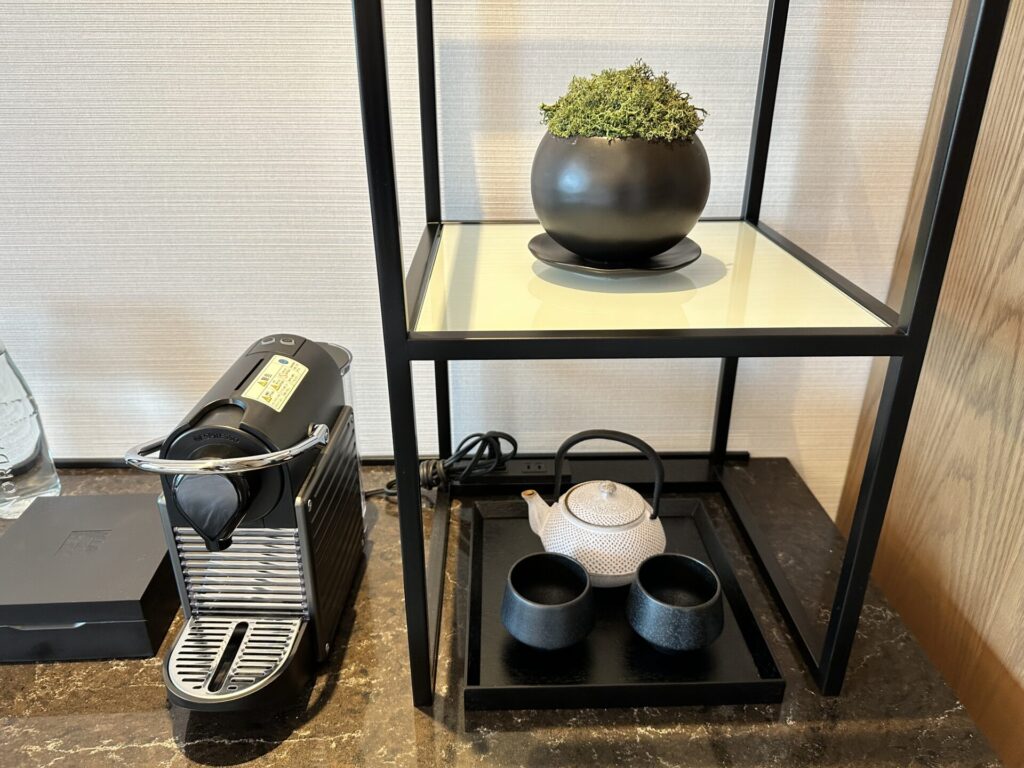 TIAD ホテル　コーヒーメーカー　緑茶　湯呑み