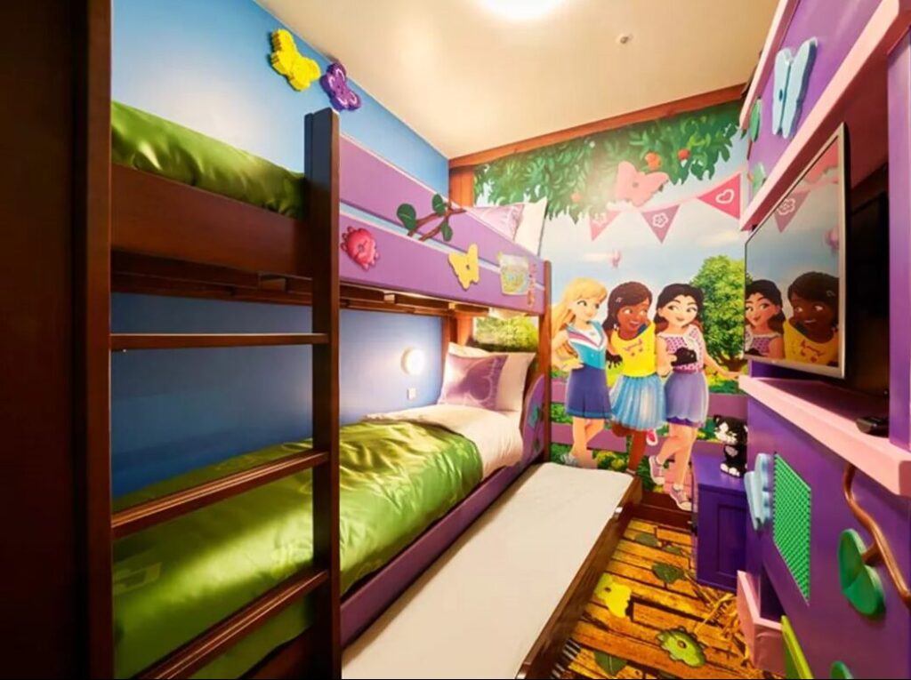 レゴランドジャパンリゾート　レゴランドホテル　レゴフレンズ　プレミアム　2段ベッド　子ども