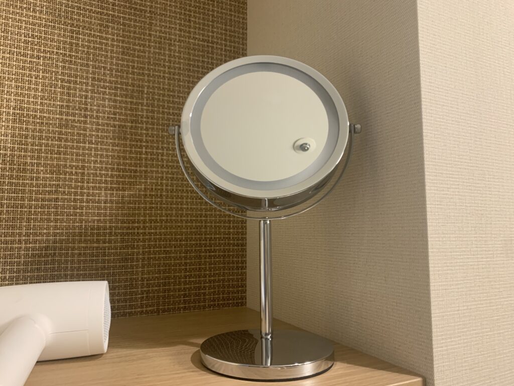 ホテルインディゴ犬山　客室　化粧鏡