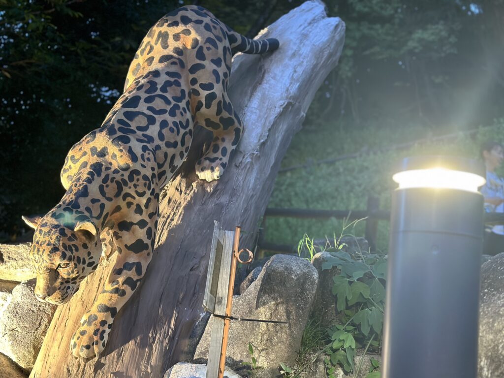 東山動物園　ナイトズー　　モニュメント